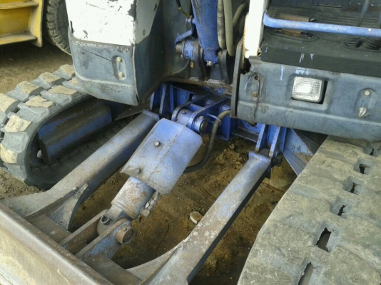 ขายแบ็คโฮเล็ก MITSUBISHI 55UU