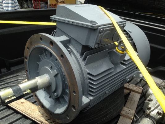 ขายมอเตอร์ Brook 50 HP. 1450 RPM. 380 V หน้าแปลน สภาพสวยพร้อมใช้งาน