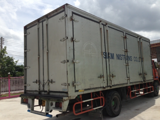 มาอีกแล้วครับ6ล้อราคาเบาๆ 7.20เมตรFtr11ny ตู้10บานครับ มาอีกแล้วครับ6ล้อราคาเบาๆ 7.20เมตรFtr11ny ตู้10บานครับ