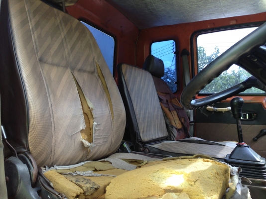 มาอีกแล้วครับ6ล้อราคาเบาๆ 7.20เมตรFtr11ny ตู้10บานครับ มาอีกแล้วครับ6ล้อราคาเบาๆ 7.20เมตรFtr11ny ตู้10บานครับ