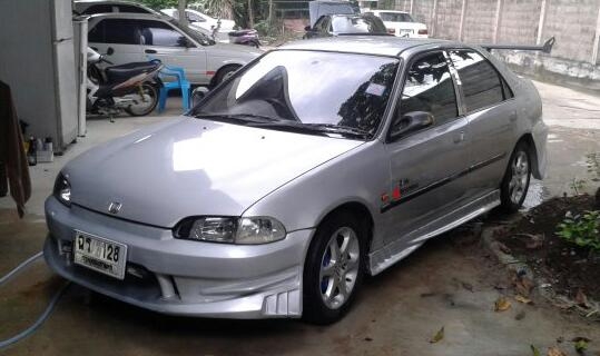 ด่วน..Civicเครื่องV-TECH(D15B)น้ำมัน+LPGM/Tก.ไฟฟ้าแม็ก14"สีสวยแอร์หนาวชุดแต่งรอบคัน(พร้อมขับส่ง)