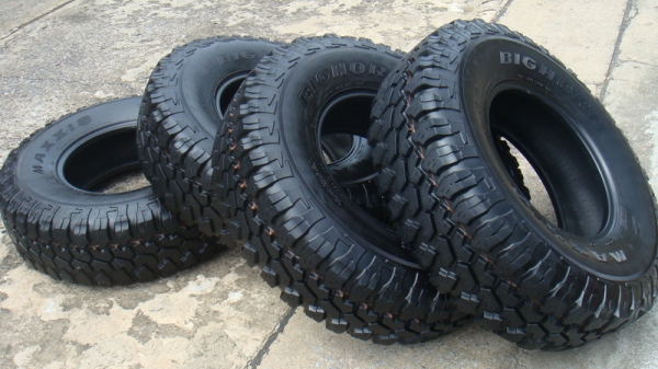 ขายยางMud หน้าแคบ 33นิ้ว ขอบ16 255 85 r16 สวยๆ