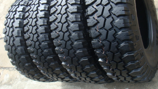 ขายยางMud หน้าแคบ 33นิ้ว ขอบ16 255 85 r16 สวยๆ