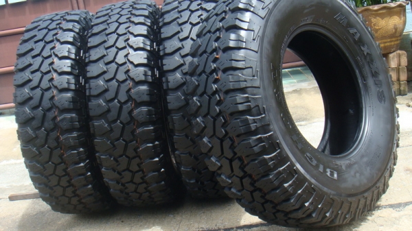 ขายยางMud หน้าแคบ 33นิ้ว ขอบ16 255 85 r16 สวยๆ