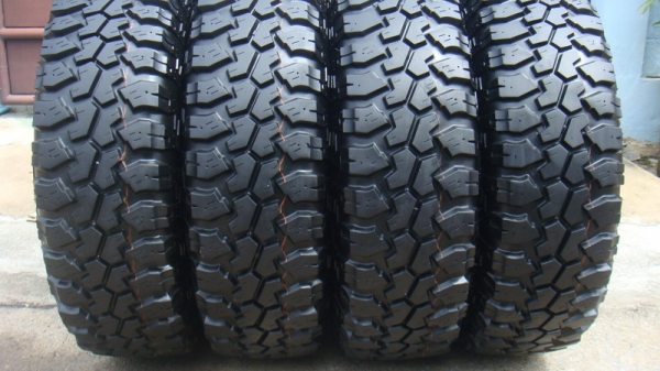 ขายยางMud หน้าแคบ 33นิ้ว ขอบ16 255 85 r16 สวยๆ