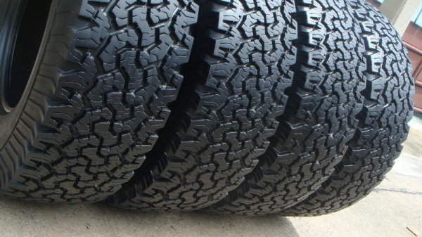 ขายยาง BF Goodrich Allterrain 285 75 r16 ดอก11มิล