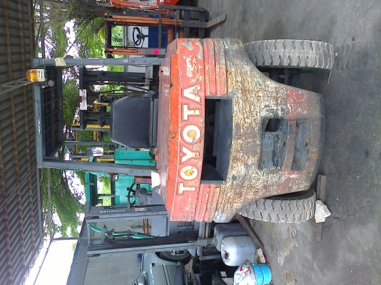 ขายรถยกtoyota 5fd40 ขายรถยกtoyota 5fd40