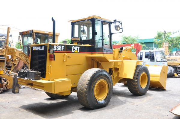 CATERPILLAR  938 F  SN  2RM00318
