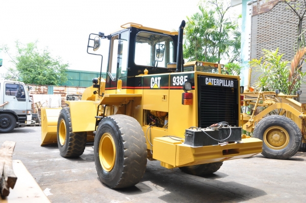 CATERPILLAR  938 F  SN  2RM00318