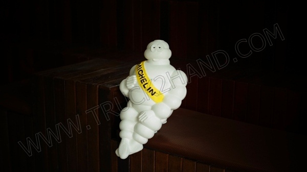 ตุ๊กตามิชลิน ขนาดไซร์ตัวเล็กและใหญ่ มีอุปกรณ์ติดตั้งครบ ตุ๊กตามิชลิน ขนาดไซร์ตัวเล็กและใหญ่ มีอุปกรณ์ติดตั้งครบ