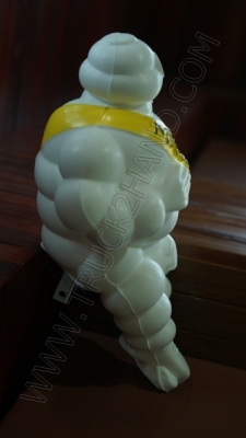 ตุ๊กตามิชลิน ขนาดไซร์ตัวเล็กและใหญ่ มีอุปกรณ์ติดตั้งครบ ตุ๊กตามิชลิน ขนาดไซร์ตัวเล็กและใหญ่ มีอุปกรณ์ติดตั้งครบ