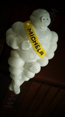 ตุ๊กตามิชลิน ขนาดไซร์ตัวเล็กและใหญ่ มีอุปกรณ์ติดตั้งครบ ตุ๊กตามิชลิน ขนาดไซร์ตัวเล็กและใหญ่ มีอุปกรณ์ติดตั้งครบ