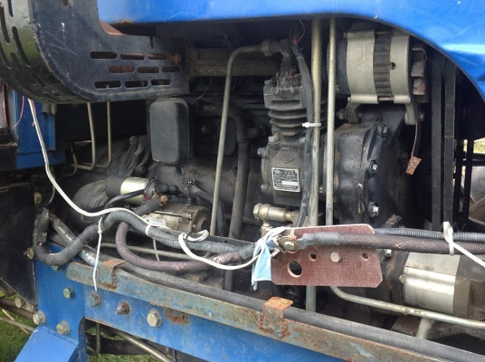 ด่วนเลยครับ ต้องการขาย รถไถใหญ่ ทะเลทอง TR 90 ด่วนเลยครับ ต้องการขาย รถไถใหญ่ ทะเลทอง TR 90