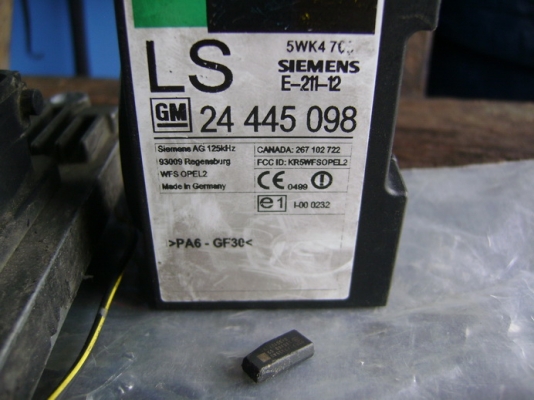 กล่อง ECU Zafira 1.8 , 2.2 พร้อม immo กล่อง ECU Zafira 1.8 , 2.2 พร้อม immo