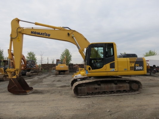 นางฟ้าครับ ขายรถขุด KOMATSU PC200-8YN1 sn:J02314165Yr.2008,Hr.4834,เก๋งสวย บอร์ดี้ไม่ช้ำ สภาพดีมากๆๆๆๆครับ เต็มทุกอย่าง ราคาไม่สูงครับโทรมานะ 085-9049669