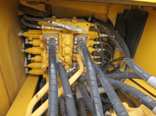 นางฟ้าครับ ขายรถขุด KOMATSU PC200-8YN1 sn:J02314165Yr.2008,Hr.4834,เก๋งสวย บอร์ดี้ไม่ช้ำ สภาพดีมากๆๆๆๆครับ เต็มทุกอย่าง ราคาไม่สูงครับโทรมานะ 085-9049669