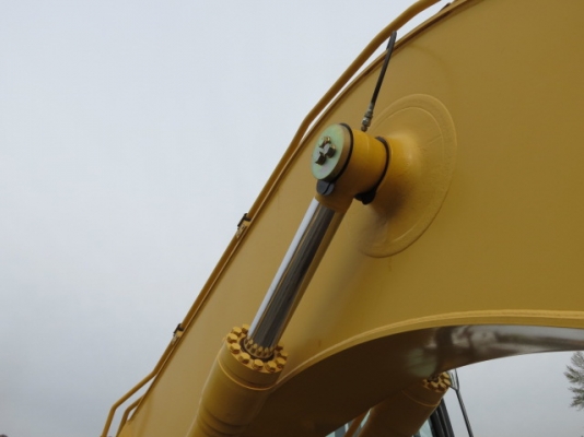 นางฟ้าครับ ขายรถขุด KOMATSU PC200-8YN1 sn:J02314165Yr.2008,Hr.4834,เก๋งสวย บอร์ดี้ไม่ช้ำ สภาพดีมากๆๆๆๆครับ เต็มทุกอย่าง ราคาไม่สูงครับโทรมานะ 085-9049669