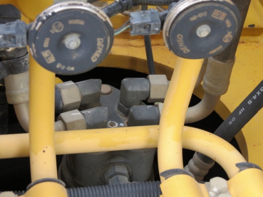 นางฟ้าครับ ขายรถขุด KOMATSU PC200-8YN1 sn:J02314165Yr.2008,Hr.4834,เก๋งสวย บอร์ดี้ไม่ช้ำ สภาพดีมากๆๆๆๆครับ เต็มทุกอย่าง ราคาไม่สูงครับโทรมานะ 085-9049669