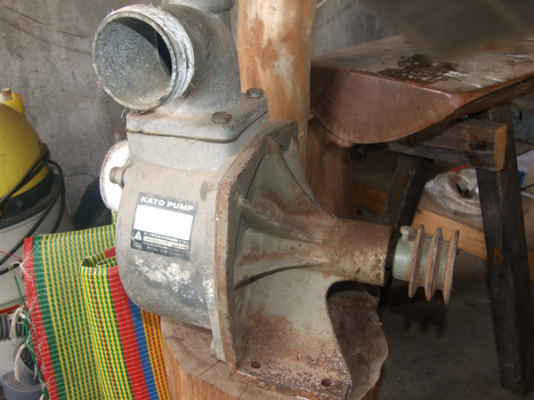 ขายปั๊มหอยโข่งเพลาลอย 1200 บาท