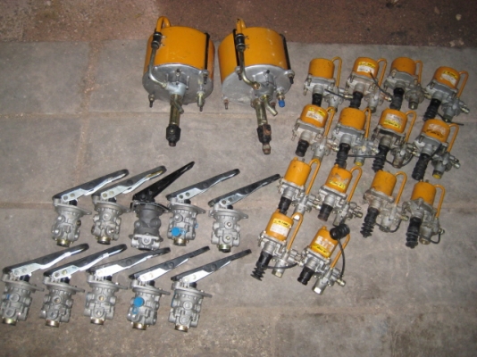 ขายปั้มเบรค ครัช สิบล้อ เหมาหมด 600 x 26 = 15,600