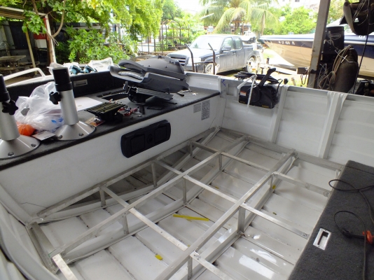 ขายเรือ qunitex 390 +suzuki 40