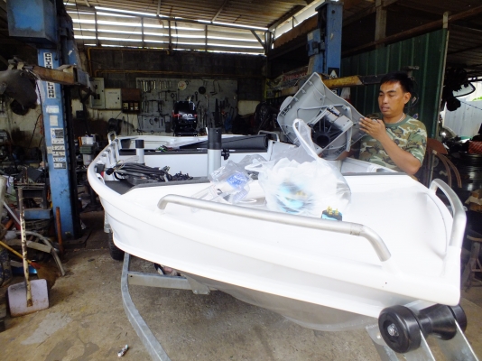 ขายเรือ qunitex 390 +suzuki 40