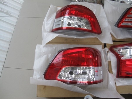 ขายไฟหน้านิววีออส 2008 โคมขาว ของใหม่ ขายไฟหน้านิววีออส 2008 โคมขาว ของใหม่