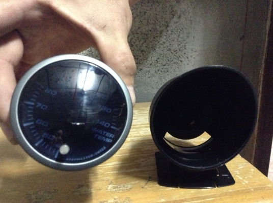 ขายเกจ์วัดหน้ามืด 2ตัว+ข้อต่อน้ำ1000บาท