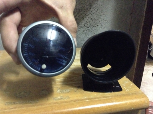 ขายเกจ์วัดหน้ามืด 2ตัว+ข้อต่อน้ำ1000บาท