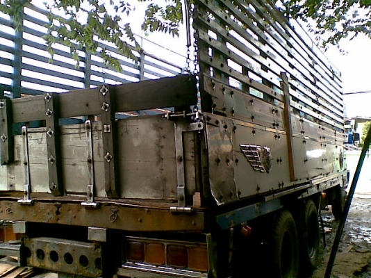 ขาย10ล้ออีซูซุร๊อคกี้ 1เพลา FVM12QY 175แรงม้า ยาว7เมตร รถใช้งานปกติ หัวมีผุเล็กน้อย ชัชซีช่วงปลาย มีผุ ประมาน70เซนติเมตร ขายตามสภาพ