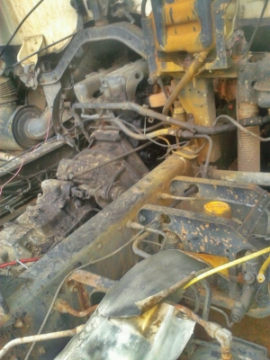 นิสสันยูดี 195hp เบรคทิฟฟี่ พวงมาลัยพาวเวอร์ มีแอร์ กำลังจะต่อเป็นเทเลอร์เดียวจะทยอยลงรุปนะครับ นิสสันยูดี 195hp เบรคทิฟฟี่ พวงมาลัยพาวเวอร์ มีแอร์ กำลังจะต่อเป็นเทเลอร์เดียวจะทยอยลงรุปนะครับ