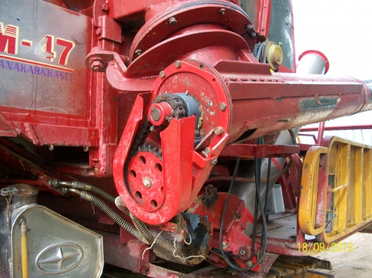 ขายรถเกี่ยวข้าวศักดิ์พัฒนาKM