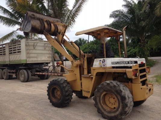 รถตัก KOMATSU 507  สนใจติดต่อ 081 - 6079515