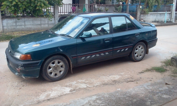 มาสด้า323 เครื่อง1.6 ออโต้ รถเดิม ๆขับดีวิ่งไกล