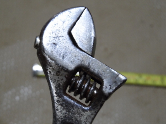 ประแจเลื่อนStorng  ขนาด6นิ้ว  จิ๋วๆๆๆๆๆๆๆ^_^