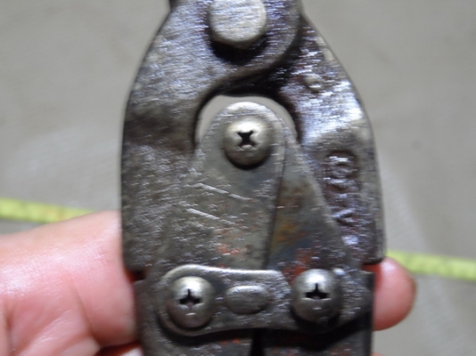 กรรไกรตัดโลหะ Stanley ครับ