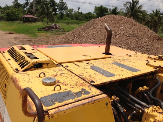 ขาย KOMATSU PC200-5 คอนโทรนสั้น สภาพสวยจริง เดิมจริง ครับคันนี้ สนใจติดต่อโดยตรง 081-4283210 ขาย KOMATSU PC200-5 คอนโทรนสั้น สภาพสวยจริง เดิมจริง ครับคันนี้ สนใจติดต่อโดยตรง 081-4283210