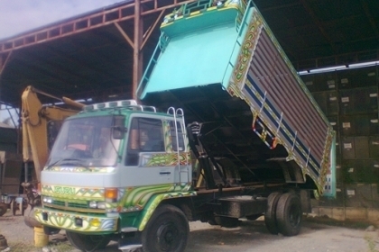 ขายรถบรรทุกหกล้อดั้มเกษตรอีซูซูร็อคกี้ FTR32 รถห้าง ปี38 เครื่อง 195 แรงม้า