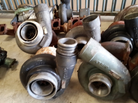 ขาย TURBO KOMATSU ลูกใหญ่ มือสองญี่ปุ่น