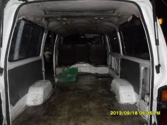 ขายรถตู้Toyota Hiaceตาหวานปี86เครื่อง2Lเกียร์คอเดิม5เกียร์ภายในเบาะเดิมๆแอร์ราวบนภายนอกสีเต็มๆเครื่องดีช่วงล่างแน่นๆใช้ส่งของกันฝนได้ครับเอกสารพร้อมขายถูกๆครับ
