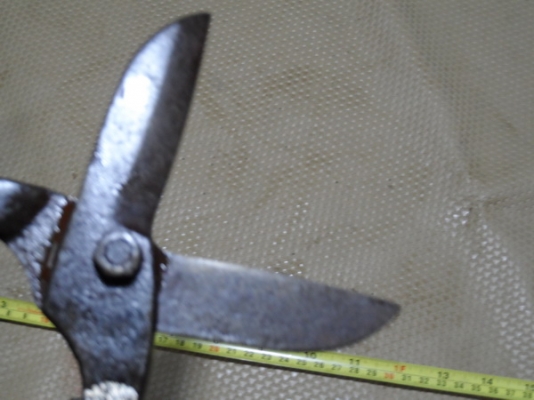 กรรไกรตัดโลหะ 13 นิ้ว อังกฤษ ครับ