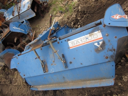 ขาย-โรตารี่สำหรับพรวนดิน ติดรถไถนา หลายรุ่นให้เลือกทั้ง KUBOTA, YANMAR, SHIBAURA ราคาตัวละ 13,500-16,000