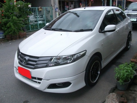 ลองขายดูขายได้ขายจ้าCity1.5 i-VTECH(ABS)เกียร์ออโต้รถบ้านปี10แท้สวยๆ