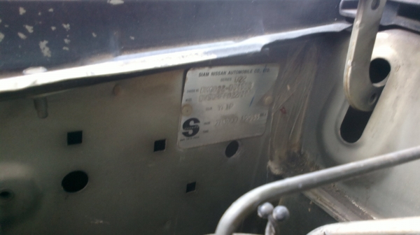 ขายรถกระบะนิสสันแคป 3.0ZDI ปี 47 สภาพพร้อมใช้งาน