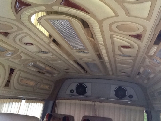 รถตู้ปี 2008 VIP รถตู้ปี 2008 VIP