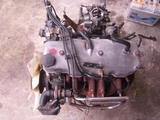 ขายเครื่องยนต์มาสด้าแฟมิเลีย 1400cc 6850 บาท