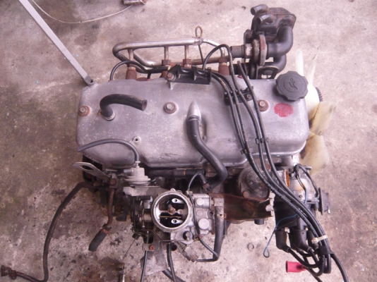 ขายเครื่องยนต์มาสด้าแฟมิเลีย 1400cc 6850 บาท