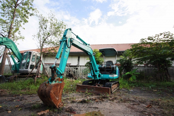 ขายรถแม็คโคร KUBOTA K-030(เท่าPC30-7) ราคาพิเศษ นำเข้าจากญี่ปุ่น ติดต่อ 086-7757900