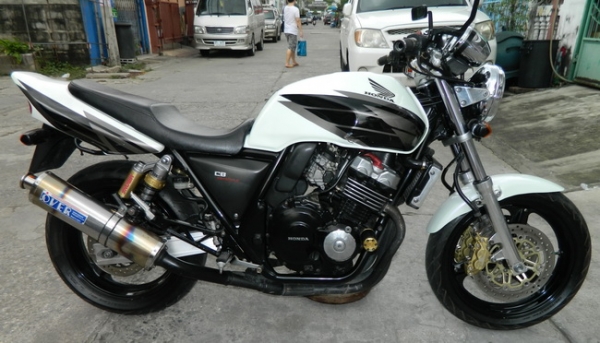 ขาย cb 400 version s 1998 อินวอยสรรพสามิตร สภาพจบ ท่อแต่ง สวยๆ