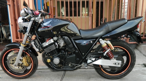 ขาย cb 400 superfour version s ปี 1998 ทะเบียนแท้จดปี 2556